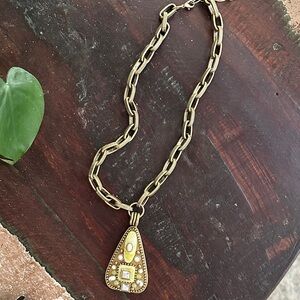 Vintage-Inspired Gold Pendant Necklace